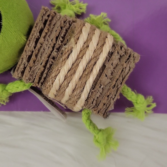 Brand New Limited Edition Savvy Tabby Catnip Toy - Picture 3 of 3